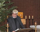 Oberbürgermeister Rolf-Georg Köhler spricht ein Grußwort beim Neujahrsempfang 2018 des Dekanatspastoralrats Göttingen in der Kirche St. Heinrich und Kunigunde.